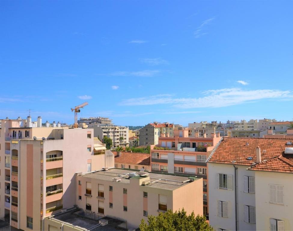 Apartment Bel Calme Et Tres Lumineux Antibes